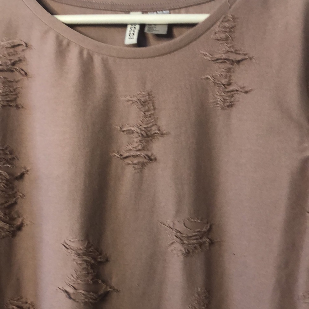 Brown long sleeve top, longer in the back - Picture 7 of 9